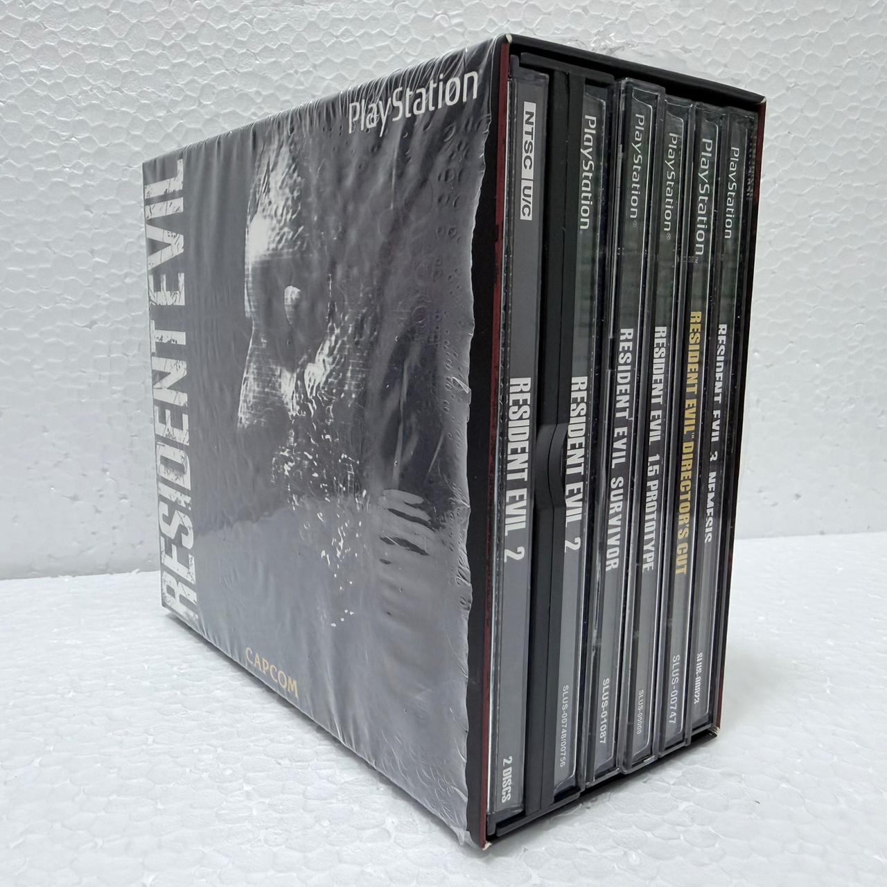 Resident Evil Box 5 jogos + Pôster - PlayStation