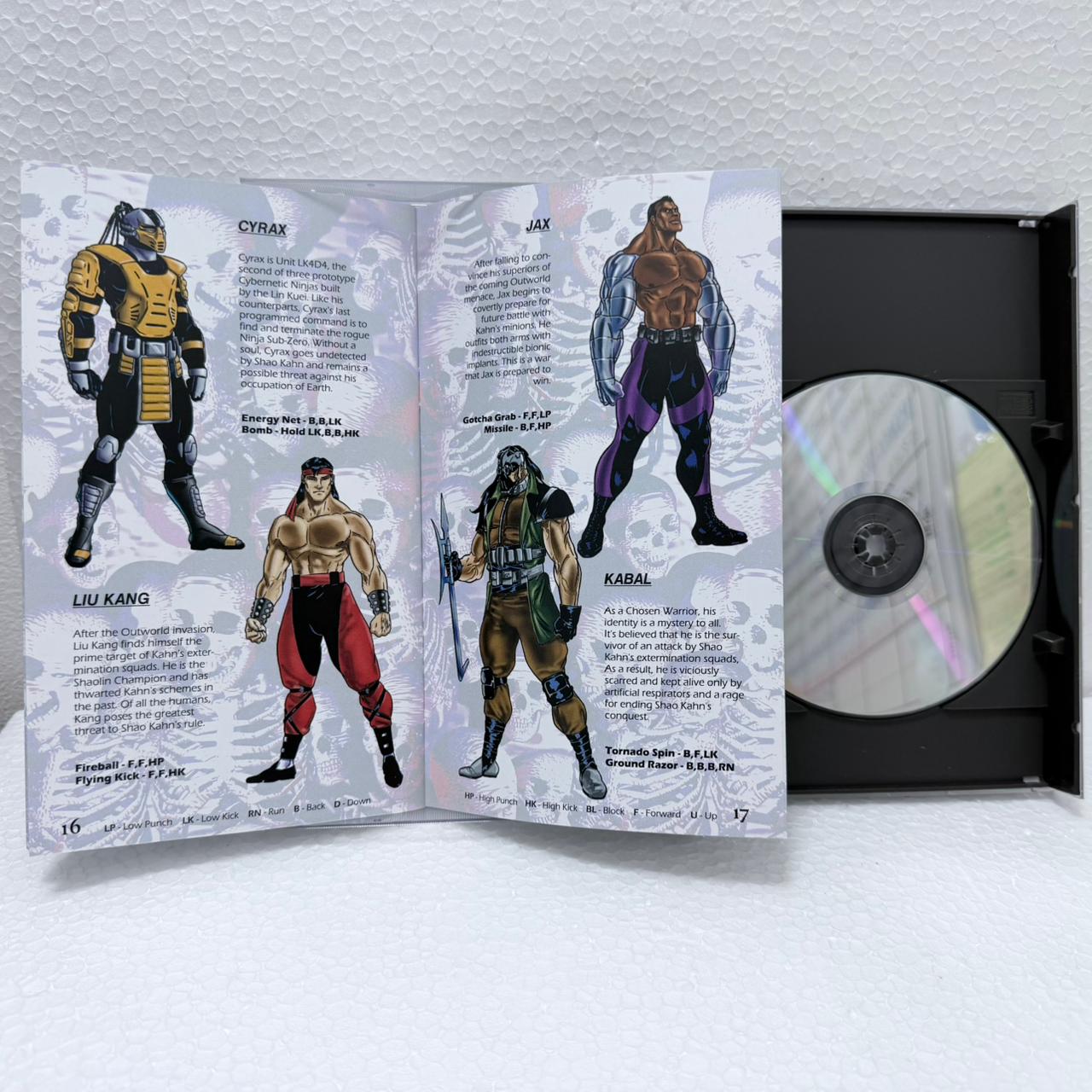 Ultimate Mortal Kombat - Sega Saturno - Box em Acrílico